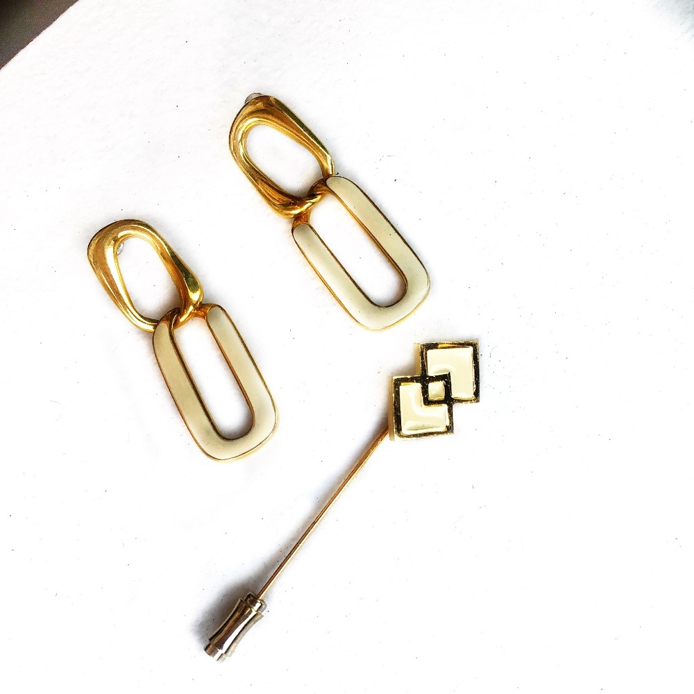 Vintage Monet ENAMEL DEMI EARRINGS+ BROOCH